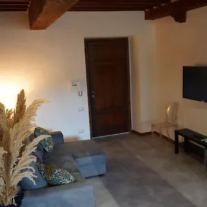 https://loft-su-2-piani-ubicato-nel-cuore-di-lucca.it-tuscanyhotel.com