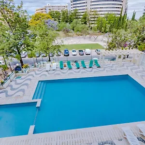 https://talia-pool-city-center-vilamoura.hotelaalgarve.com